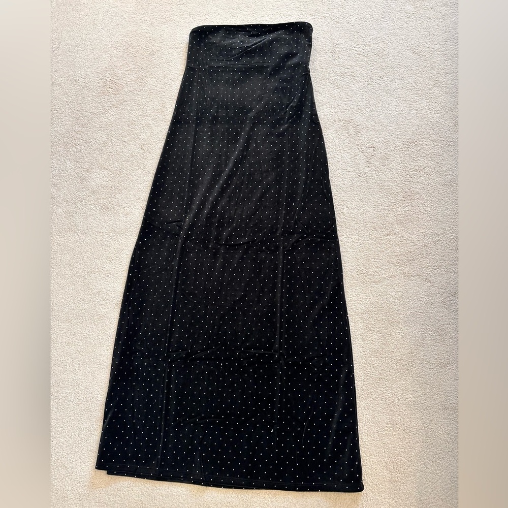 Women’s studded strapless velvet gown